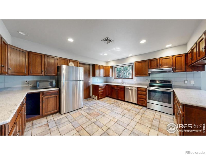 901 Gregory Rd, Fort Collins, CO 80524