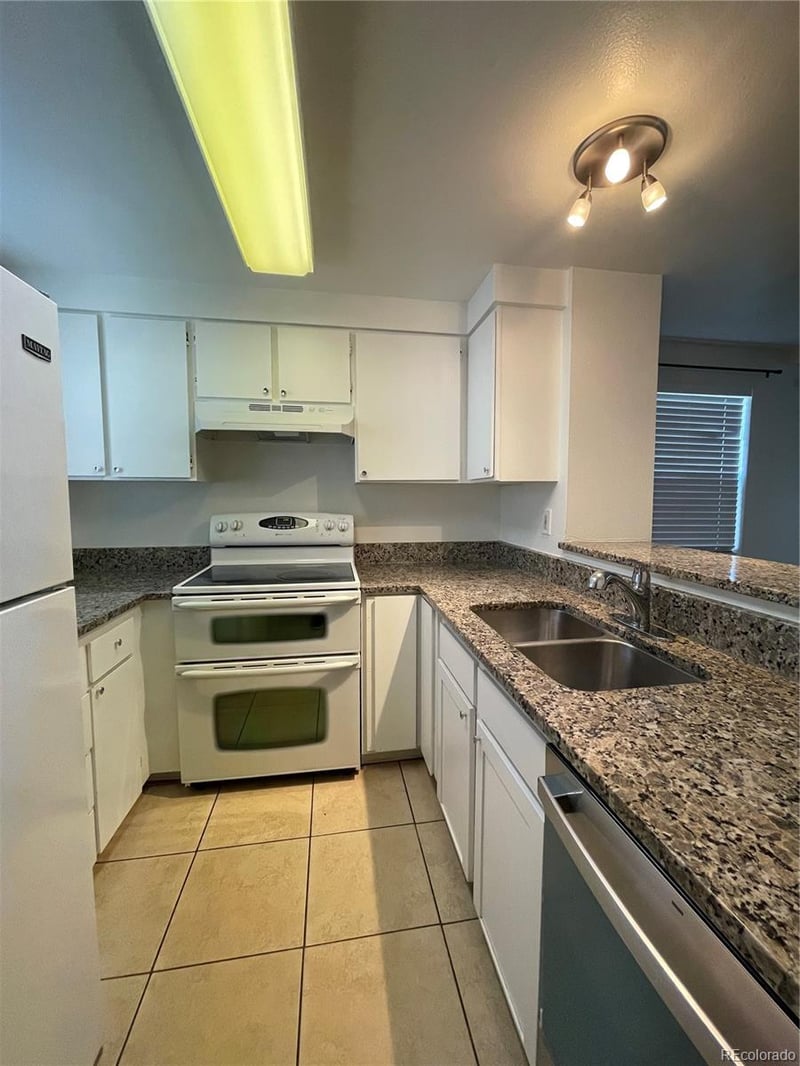 16485 17th Pl #D, Aurora, CO 80011