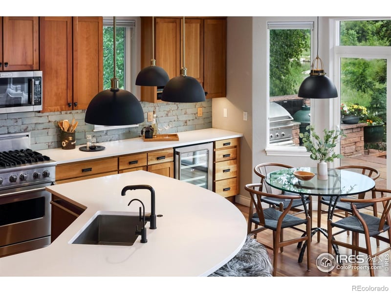 320 Mcconnell Dr, Lyons, CO 80540