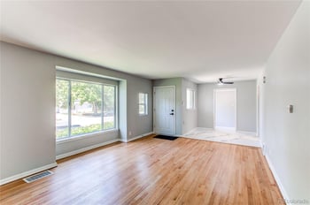 1170 Kingston St, Aurora, CO 80010