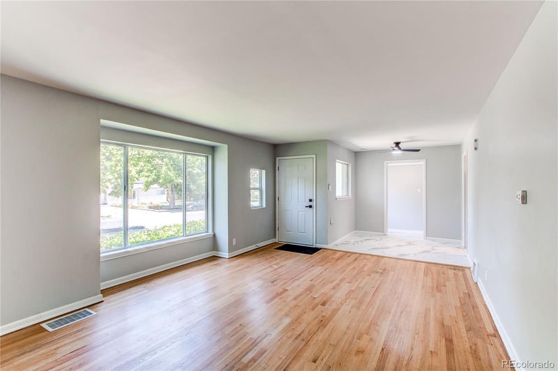 1170 Kingston St, Aurora, CO 80010