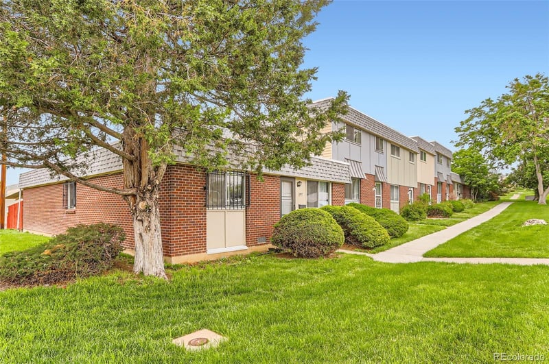 8613 Santa Fe Dr, Thornton, CO 80260