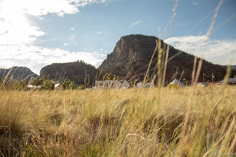 438 Spruce Dr, Creede, CO 81130
