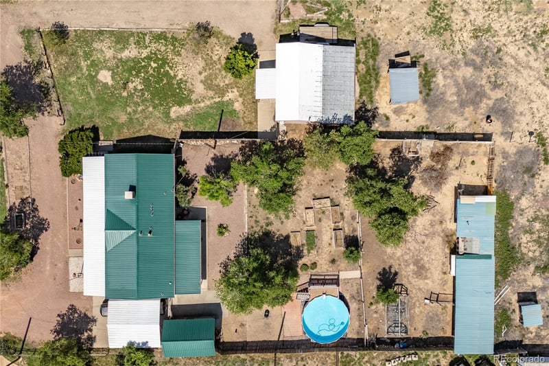 1367 18th St, Penrose, CO 81240