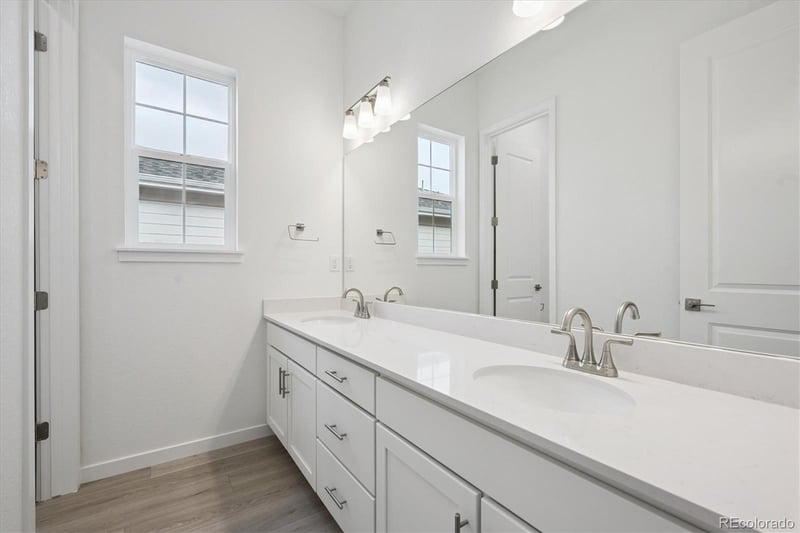 3807 Emerald Shore Cir, Loveland, CO 80538