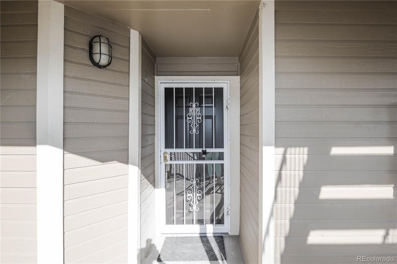 6001 S Yosemite St #B206, Greenwood Village, CO 80111