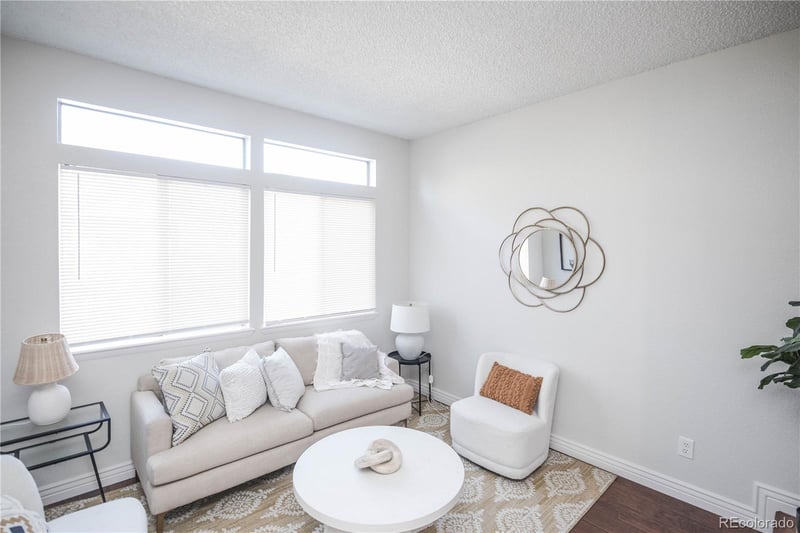 6001 S Yosemite St #B206, Greenwood Village, CO 80111