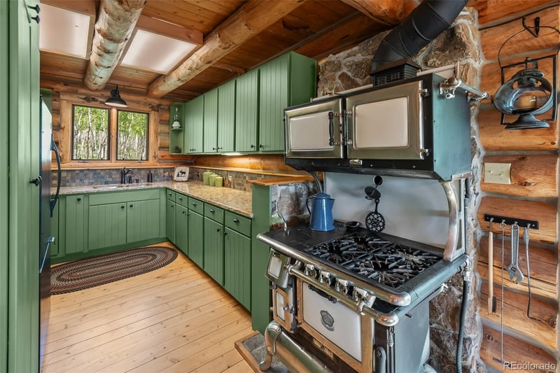 633 French Pass Cir, Jefferson, CO 80456