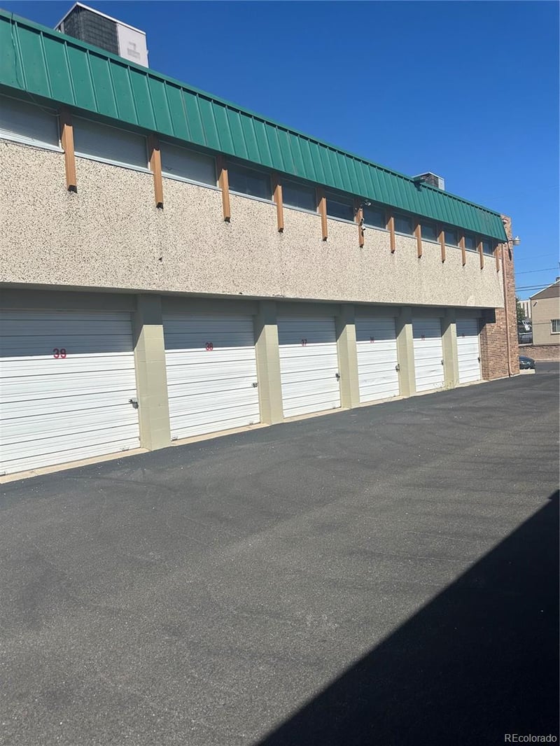 216 Auburn Dr, Colorado Springs, CO 80909