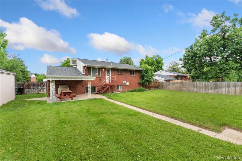 6721 Quay Ct, Arvada, CO 80003