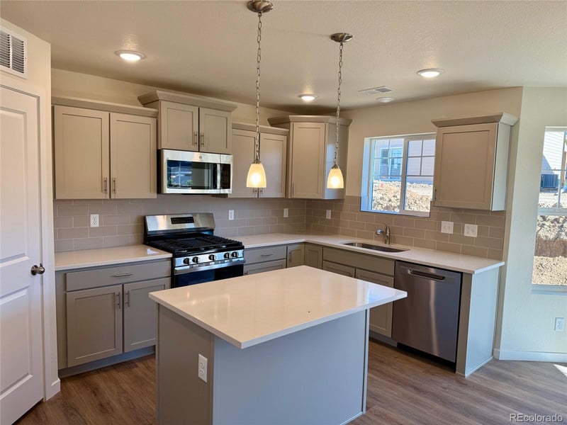 716 Carrie Ct, Watkins, CO 80137