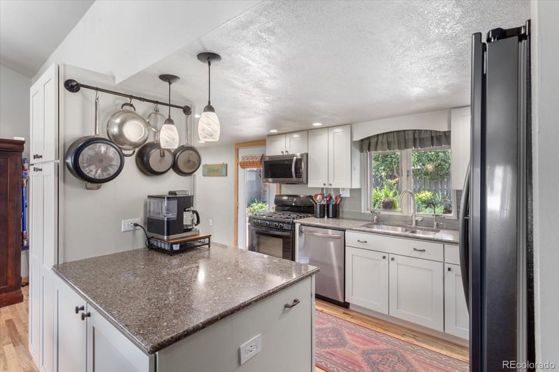 225 Shavano St, Poncha Springs, CO 81242