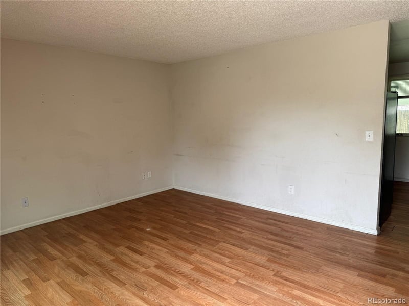 2513 Crystal St, Aurora, CO 80014