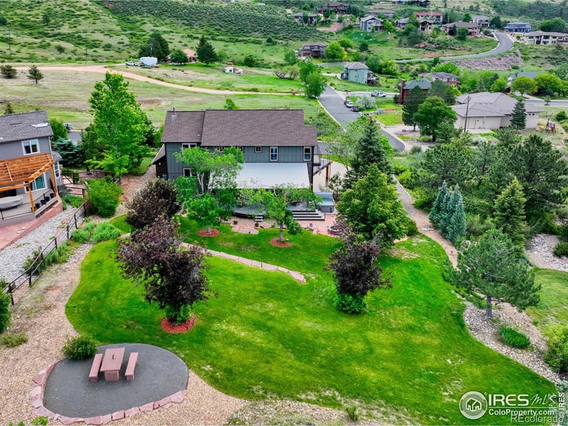 385 Vasquez Ct, Lyons, CO 80540