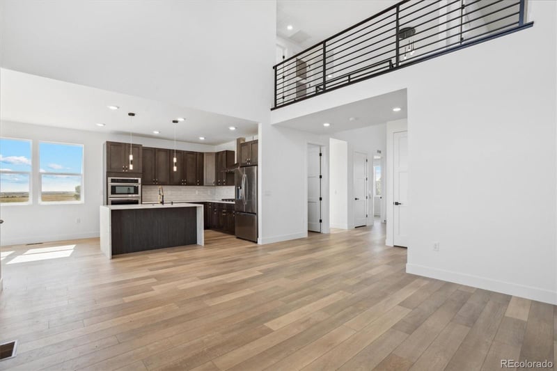 995 Pinehurst Ct, Bennett, CO 80102
