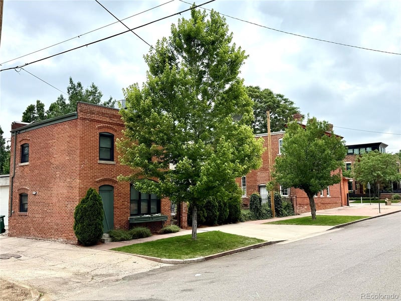 2801 Champa St, Denver, CO 80205
