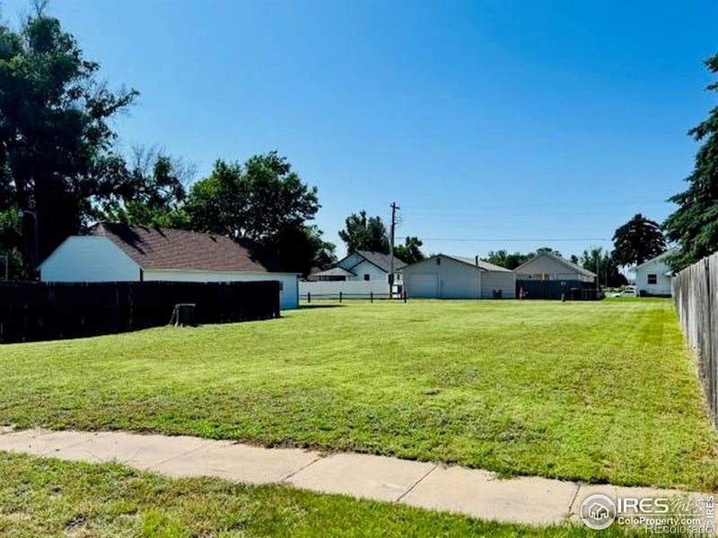 141 Walker Ave, Haxtun, CO 80731