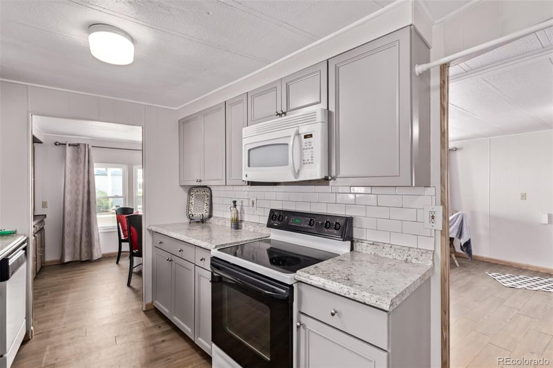 8201 S Santa Fe Dr Lot 160, Littleton, CO 80120