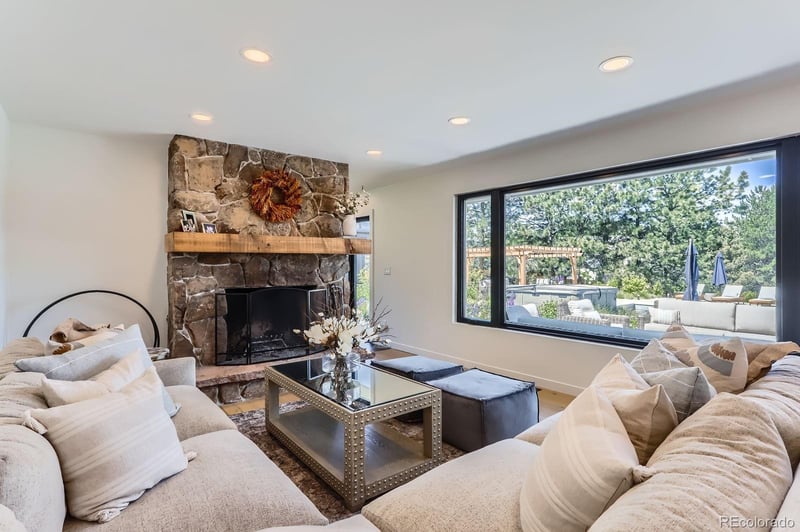 6709 Walker Ct, Niwot, CO 80503