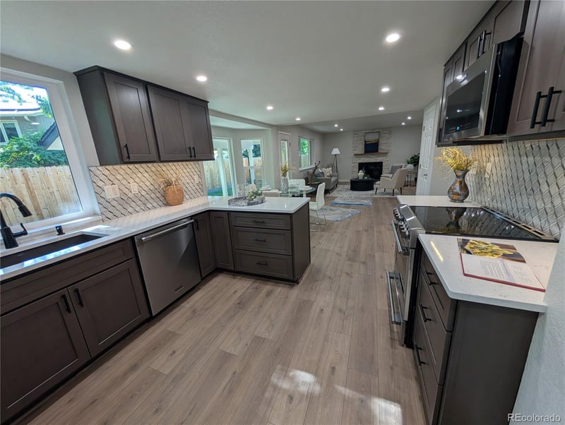 8129 S Yukon St S, Littleton, CO 80128