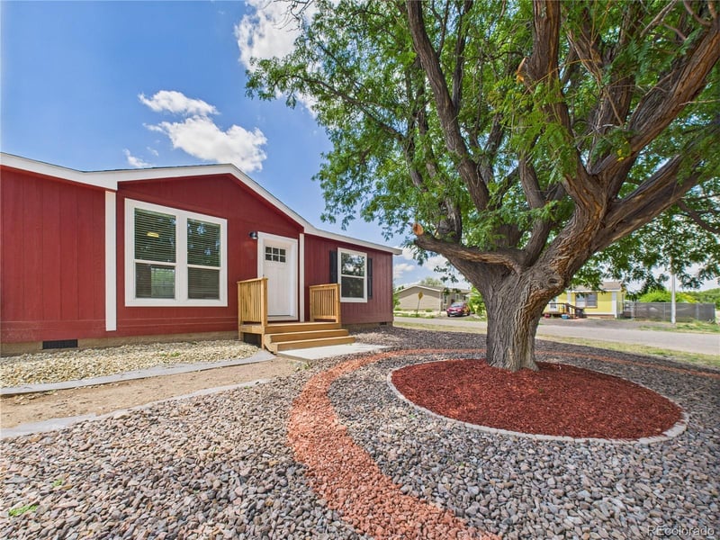 882 S Tolstoi Dr, Pueblo West, CO 81007
