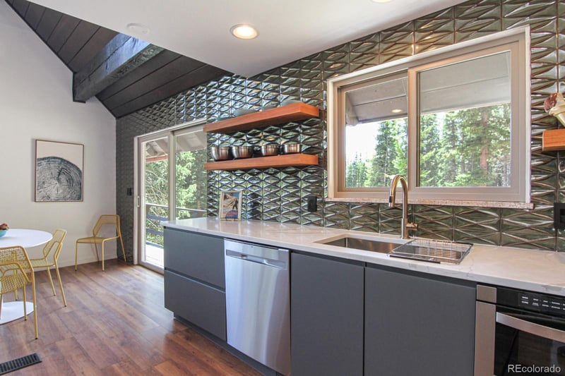 135 Nugget Ln, Alma, CO 80420
