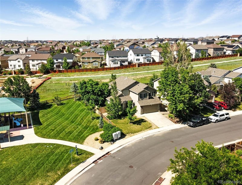 22501 Belleview Pl, Aurora, CO 80015