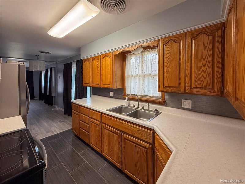 163 Pomeroy St, Burlington, CO 80807