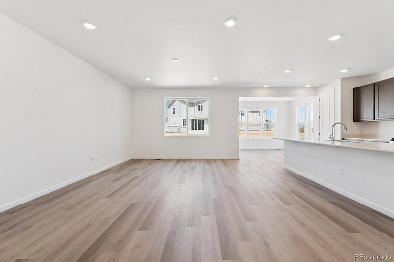 24745 41st Ave, Aurora, CO 80019