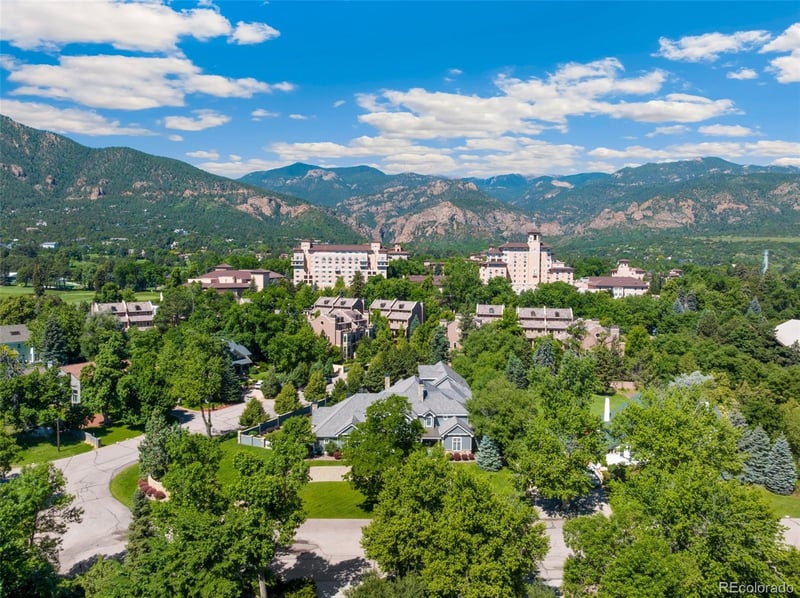 36 1st St, Colorado Springs, CO 80906