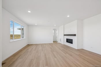 6381 Hidden River Ave, Loveland, CO 80538