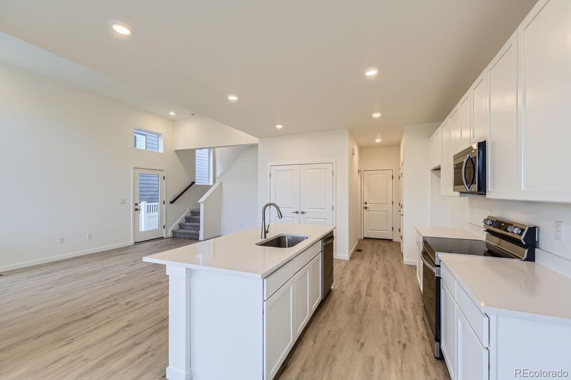 1232 Algonquian St, Aurora, CO 80018