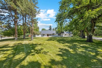 3360 Columbine Cir, Englewood, CO 80113