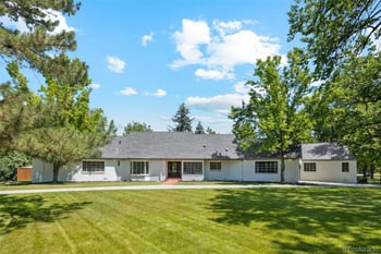 3360 S Columbine Cir, Englewood, CO 80113