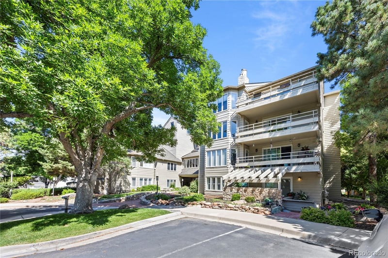 4605 S Yosemite St #301, Denver, CO 80237