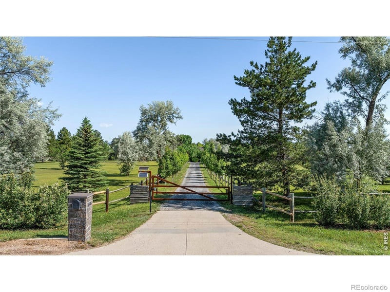 5575 Saint Vrain Rd, Longmont, CO 80503