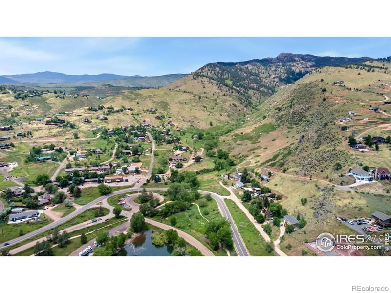 4808 Brookside Dr, Fort Collins, CO 80526