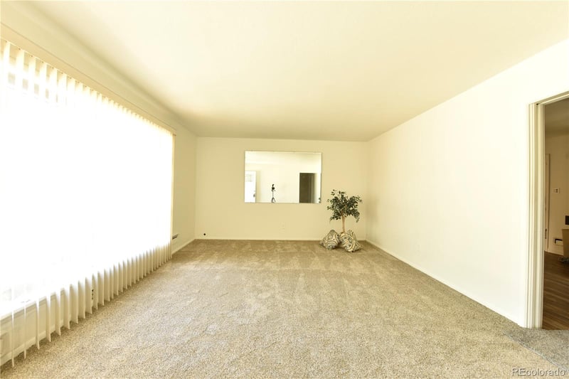 1120 Horseshoe Dr, Pueblo, CO 81001