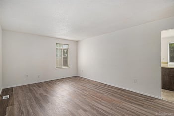 2832 Mobile St, Aurora, CO 80013