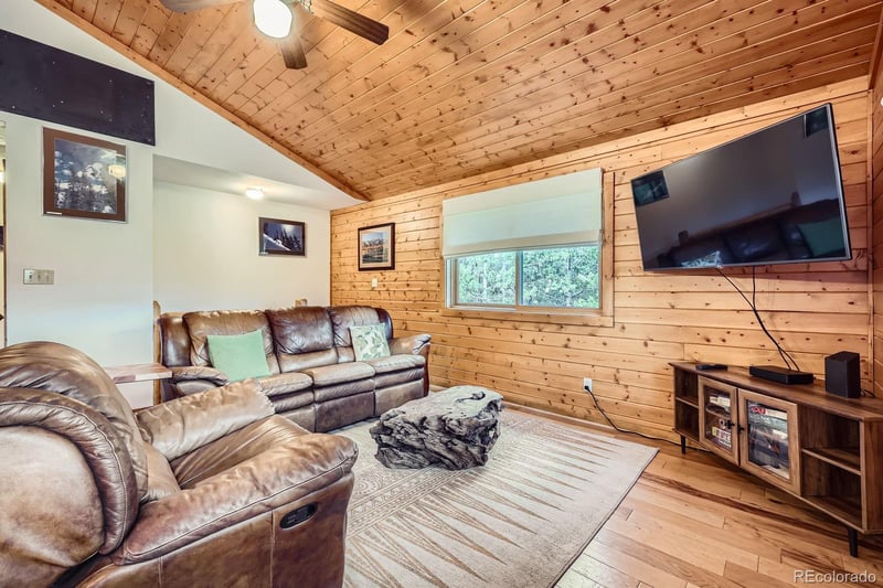 513 Vail Cir, Dillon, CO 80435