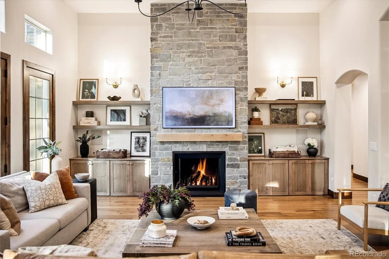 679 Cumberland Rd, Larkspur, CO 80118