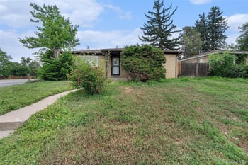 588 Empire St, Aurora, CO 80010