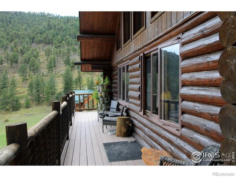 1618 Dunraven Glade Rd, Glen Haven, CO 80532