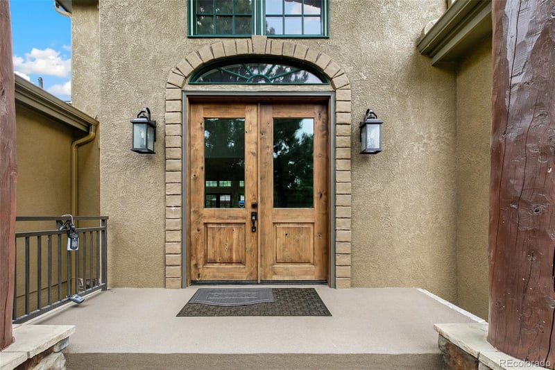 571 Silver Oak Grv, Colorado Springs, CO 80906