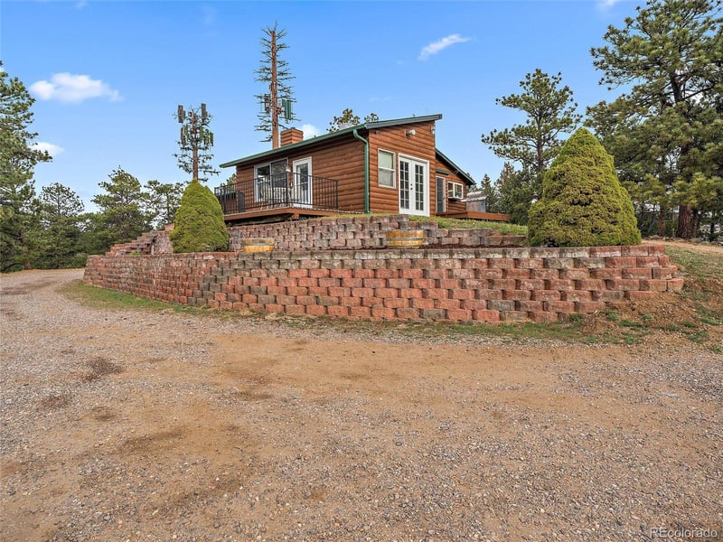 1044 Grapevine Rd, Golden, CO 80401