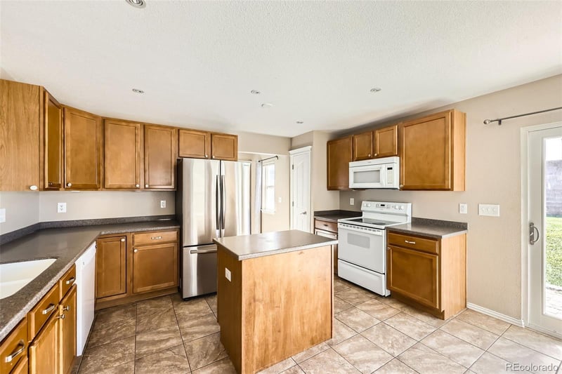 10882 Dayton Way, Commerce, CO 80640