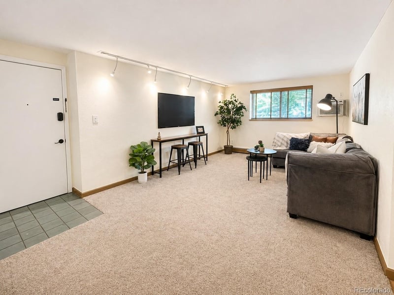 1045 Clarkson St #102, Denver, CO 80218