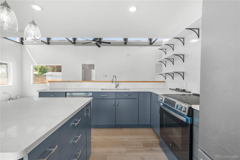 1957 Blackhawk St, Aurora, CO 80011