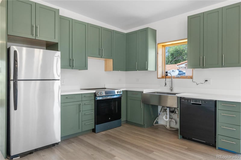 1959 Blackhawk St, Aurora, CO 80011