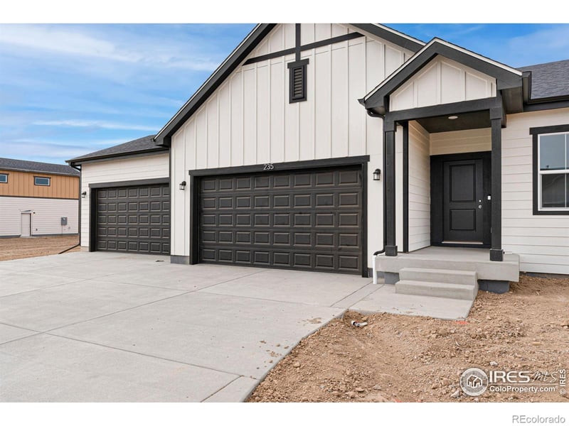 235 Dawn Dr, Hudson, CO 80642